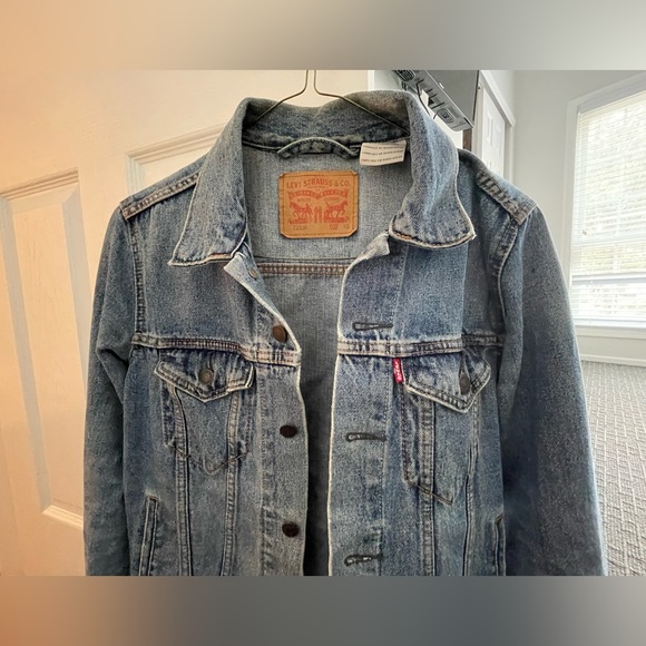 Levi’s denim jacket - Picture 3 of 10